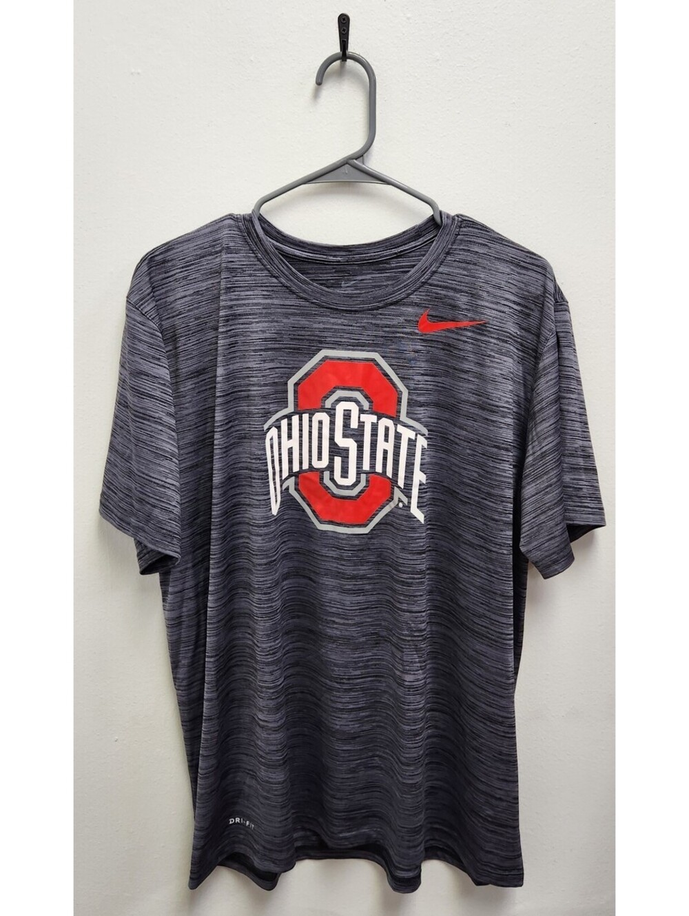 Ohio State Buckeyes Nike Sideline Team Issue Velocity T-Shirt Men's XL Charcoal